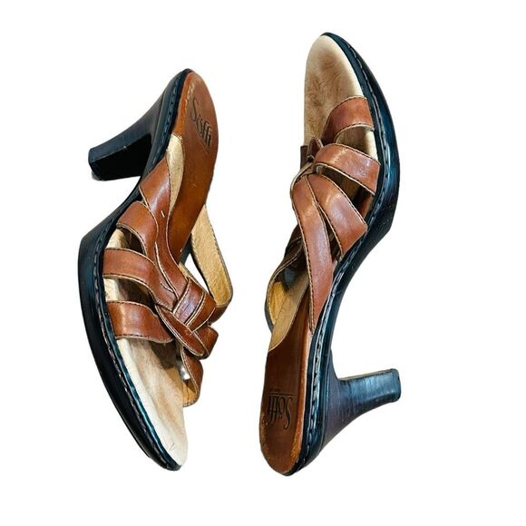 Sofft Tan Leather Strappy Heels - Size 8 - Picture 8 of 13